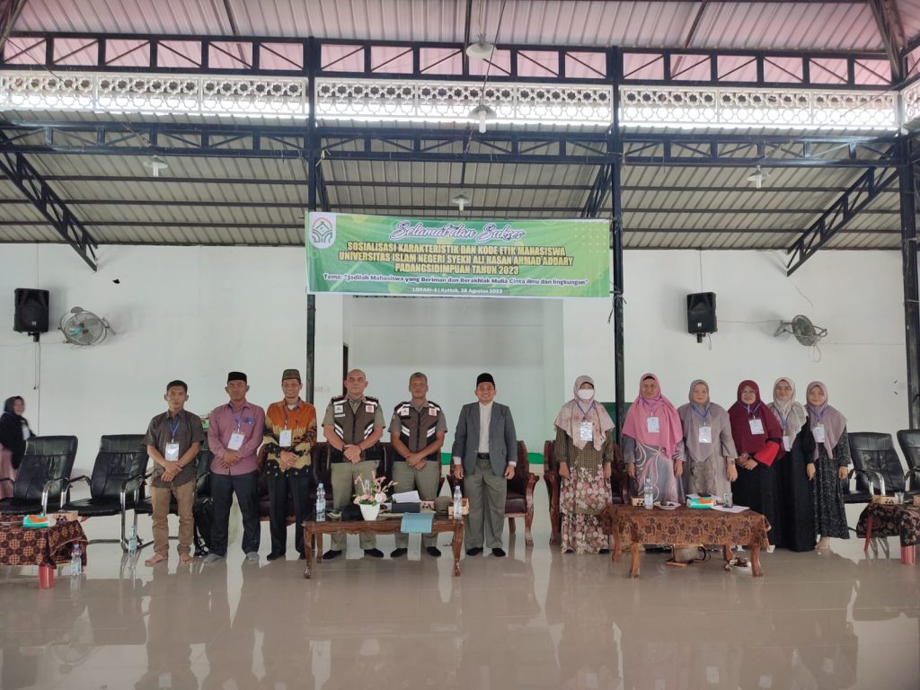 SOSIALISASI KARAKTERISTIK DAN KODE ETIK MAHASISWA UIN SYEKH ALI HASAN AHMAD ADDARY PADANGSIDIMPUAN 2023/2024