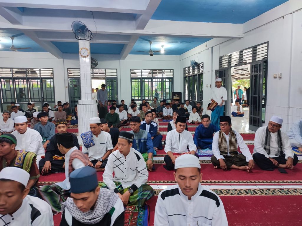 MAHASANTRI/AH SHALAT ID ADHA BERJAMA’AH DIKAMPUS UIN SYEKH ALI HASAN AHMAD ADDARY PADANGSIDIMPUAN 2023