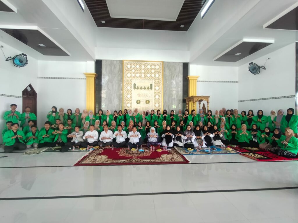 Pembekalan Musyrif/Musyrifah Ma’had Al-Jami’ah Angkatan Ke-XI Resmi Dibuka Rektor UIN Syekh Ali Hasan Ahmad Addary Padangsidimpuan