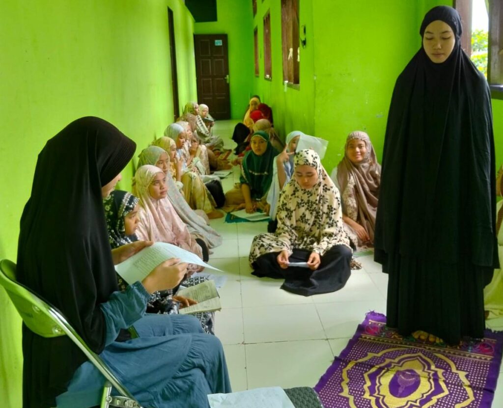 Menanamkan Ibadah Berkesadaran Lingkungan: Ujian Ma’had Bidang Ibadah Berbasis Teoantropoekosentris