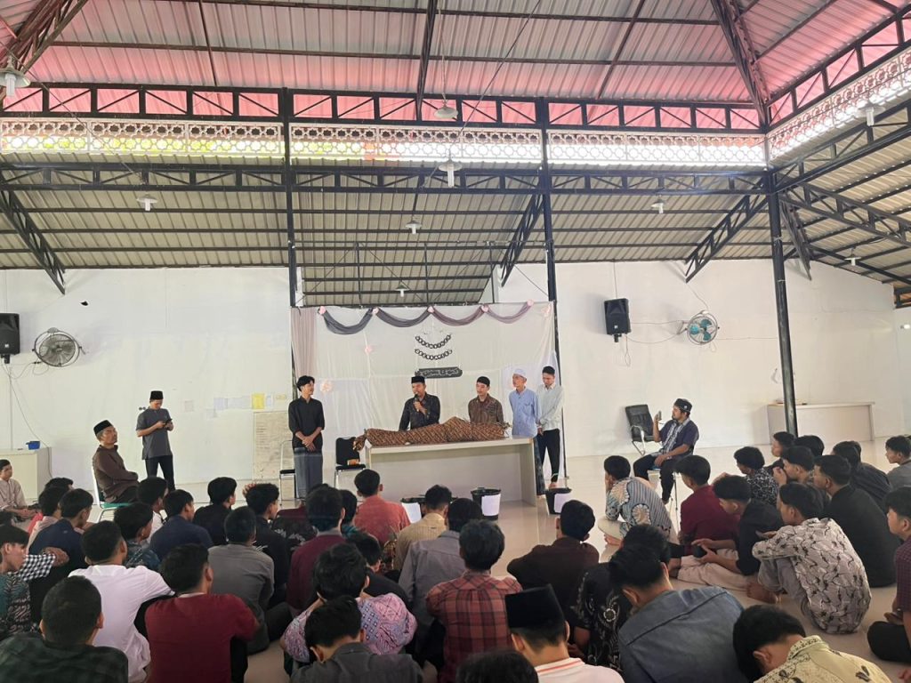 Praktik Fardhu Kifayah, Ma’had Al-Jami’ah UIN Syahada Bekali Mahasantri Pemahaman Pengurusan Jenazah