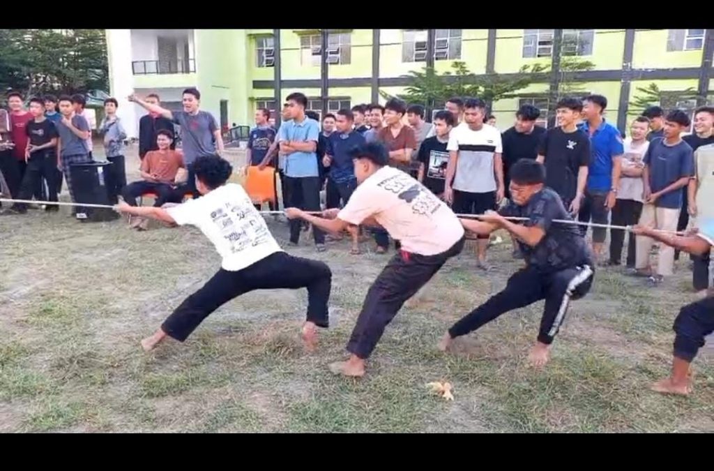 Semarak HUT RI ke-81, Mahasantri/ah Ikuti Upacara dan Perlombaan 17 Agustus